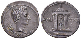Augusto (27 a.C.-14 d.C.) Cistoforo (Pergamo) Testa a d. - R/ Tempietto - RIC 507 AG (g 11,69)
BB+