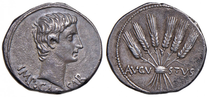 Augusto (27 a.C.-14 d.C.) Cistoforo (Efeso) Testa a d. - R/ Spighe di grano - RI...