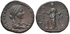 Lucilla (moglie di Lucio Vero) Sesterzio - Busto a d. - R/ La Pietà stante a s. - RIC 1756 AE (g 21,65)
SPL