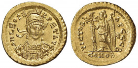 Leone I (457-473) Solido (Costantinopoli) Busto elmato di fronte - R/ La Vittoria stante a s. - RIC 605 AU (g 4,47) Ex NAC 120, 2020, lotto 907, Ex NA...
