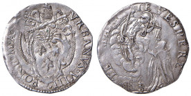 Urbano VIII (1623-1644) Giulio - Munt. 120 AG (g 3,24) RRR Moneta di rara apparizione sul mercato. Nonostante alcune schiacciature di conio questo ese...