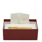 CARTIER Penna stilografica - PASHA DE CARTIER. Corpo e cappuccio della penna dorati con inciso ‘1993 05999’ Sul cappuccio. Pietra blu a taglio cabocho...