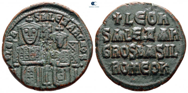 Leo VI with Alexander AD 886-912. Constantinople
Follis or 40 Nummi Æ

26 mm,...