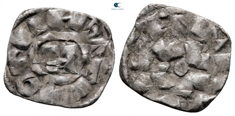 Italy. Lucca. Henry II AD 1004-1024. 
Denier AR

17 mm, 0,92 g



very fi...