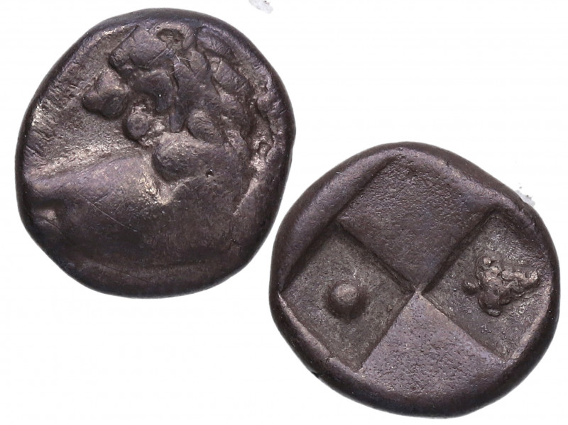 s. III-II aC. Cherronesos. Racimo. 1/2 Dracma. SG-1603. Ag. 2,31 g. Atractiva. M...
