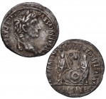 27 aC-14 dC. Octavio Augusto (27 aC - 14 dC). Denario. RIC 162. Ag. 3,78 g. Busto laureado de Augusto a derecha, alrededor leyenda: CAESAR AVGVSTVS DI...