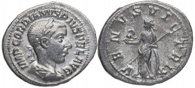 240 d.C. Gordiano III (238-244 d.C). Roma. Denario. RSC 347 – RIC 131. Ag. 3,23 g. VENVS VICTRIX. Venus a izquierda con casco cetro y escudo. EBC-. Es...