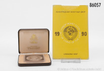 Konv. Bahamas 10 Dollars 1978, PP, 500er Silber, Auflage 50.000 Exemplare, Prinz Charles, mit Etui und Zertifikat, Umkarton mit Lagerspuren, dazu Russ...