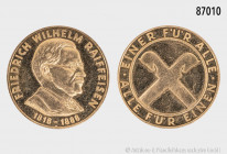 Medaille o. J., auf Friedrich Wilhelm Raiffeisen, 900er Gold, 10,46 g, 26 mm, winzige Kratzer, PP