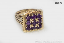 Schöner Damenring, ca. 1950er Jahre, 585er Gelbgold, Ringgröße 53, mit 9 kleinen Amethysten, davon 2 beschädigt, 8,3 g