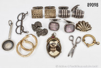 Konv. 3 Paar Manschettenknöpfe, 800er bis 835er Silber, 36,6 g Gesamtgewicht, dazu Verschluss einer Uhrenkette, um 1900, Anhänger/Verschluss aus 925er...