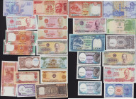 Lot of World paper money: Egypt, Nepal, Viet Nam, India, Belarus (27)
Various condition. Sold as is, no returns.