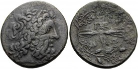 EPEIROS. Symmachy . Circa 297-270/65 BC. (Bronze, 25 mm, 8.89 g, 11 h). Laureate head of Zeus Dodonaeus to right. Rev. Thunderbolt, ΠΑ monogram above,...