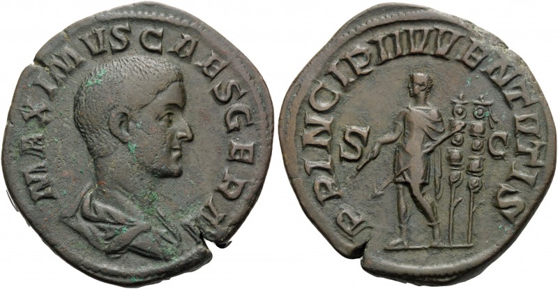 Maximus, Caesar, 235/6-238. Sestertius (Orichalcum, 32 mm, 21.66 g, 12 h), Rome,...