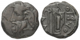 Sarmatien. Olbia.

 Bronze. Ca. 310 - 280 v. Chr.
Vs: Kopf des Flussgottes Borysthenes links.
Rs: Axt neben Bogentasche (Gorytos); im Feld links A...