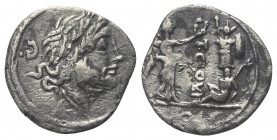 T. Cloelius.

 Quinar (Silber). 98 v. Chr. Rom.
Vs: Kopf des Jupiter mit Lorbeerkranz rechts, dahinter Kontrollmarke.
Rs: T CLOVLI. Victoria nach ...