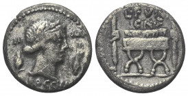 L. Furius Brocchus.

 Denar (Silber). 63 v. Chr. Rom.
Vs: III - VIR / BROCCHI. Kopf der Ceres mit Ährenkranz rechts, dahinter Ähre, davor Getreidek...