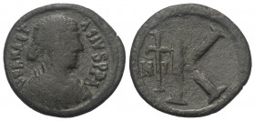 Anastasius I. (491 - 518 n. Chr.).

 1/2 Follis (20 Nummi). 498 - 518 n. Chr. Nikomedia.
Vs: DN ANAST - ASIVS PP A. Büste des Kaisers mit Panzer, P...