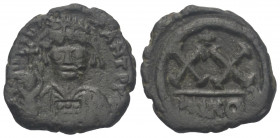 Tiberius II. Constantinus (578 - 582 n. Chr.).

 1/2 Follis (20 Nummi, Kupfer). Nikomedia.
Vs: Dm TIb CO - NSTANT PP AVC. Büste frontal mit Federhe...