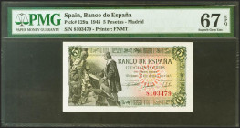 5 Pesetas. 15 de Junio de 1945. Sin serie. (Edifil 2021: 449, Pick: 129a). Raro en esta conservación, apresto original. SC. Encapsulado PMG67EPQ.