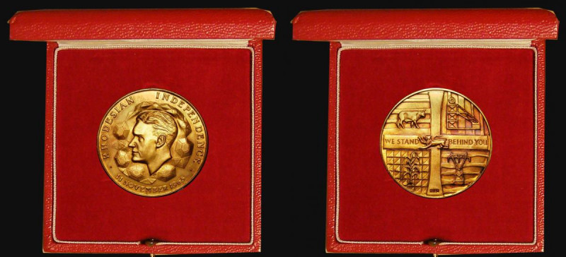 Rhodesia 1965 Rhodesian Independence 38mm diameter in 18 carat gold, Obverse Por...