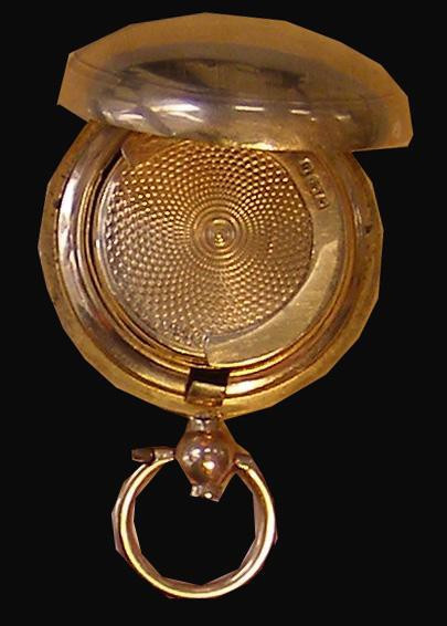 A Sovereign holder in 9 carat gold (c.1911) by S.Blanckensee & Son Ltd. weighing...