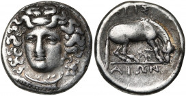 THESSALIE, LARISSA, AR drachme, vers 350 av. J.-C. D/ T. de la nymphe Larissa de f., légèrement tournée vers la g., les cheveux retenus par un bandeau...