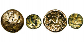 GAULE BELGIQUE, Ambiani, AV statère, vers 60 av. J.-C. Type uniface. Classe V. D/ Droit lisse. R/ Cheval stylisé à d. En dessous, deux S de part et d'...