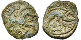 GAULE BELGIQUE, Ambiani, AE bronze. Classe X. D/ Cheval galopant à d., le poitrail et la croupe ornés d''un annelet pointé. Sous la queue, un ovale po...