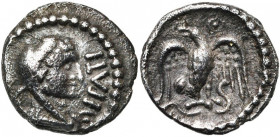 ILE DE BRETAGNE, Atrébates et Regni, Epaticcus (35-43), AR unité. D/ EPATI T. d''Hercule à d., coiffé de la dépouille de lion. Derrière la nuque, anne...