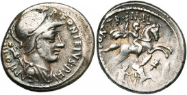 P. Fonteius Capito, AR denier, 55 av. J.-C., Rome. D/ P· FONTEIVS· P·F·- CAPITO· III·VIR B. casqué, dr. de Mars à d., un trophée sur l''épaule. R/ MV·...