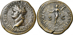 NERON (54-68), AE dupondius, 65, Lyon. D/ NERO CLAVD CAESAR AVG GER P M TR P IMP PP T. l. à g. Petit globe à la pointe du cou. R/ VICTORIA AVGVSTI/ S-...