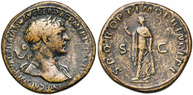 TRAJAN (98-117), AE sesterce, 104-111, Rome. D/ IMP CAES NERVAE TRAIANO AVG GER DAC PM TR P COS V PP B. l. à d., l''épaule g. dr. R/ SPQR OPTIMO PRINC...