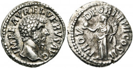 LUCIUS VERUS (161-169), AR denier, 161-162, Rome. D/ IMP L AVREL VERVS AVG T. à d. R/ PROV- DEOR TR P II COS II Providentia deb. à g., ten. un globe e...