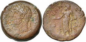 EGYPTE, ALEXANDRIE, Hadrien (117-138), AE drachme, 134-135. D/ T. l. à g. R/ L ENN-EAKΔ (an 19) Asklépios deb. à g., ten. une patère au-dessus d''un a...
