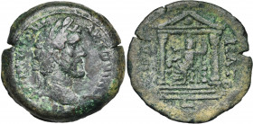 EGYPTE, ALEXANDRIE, Antonin le Pieux (138-161), AE drachme, 148-149. D/ T. l. à d. R/ Sarapis assis à g. sur un trône à dossier, dans un temple distyl...