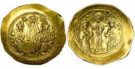 Romain IV Diogène (1068-1071), AV histamenon, Constantinople. D/ Michel VII ten. le labarum et l''akakia, deb. de f. entre Constant et Andronic, ten. ...