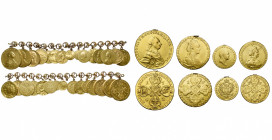 parure en or, probablement de fabrication russe, avec 15 monnaies d''or accrochées à un bracelet (109,13 g au total): Russie, Pierre III, 10 roubles 1...