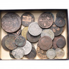 lot de 37 p., dont: Pays-Bas méridionaux, Charles Quint, demi-réal, Anvers; Albert et Isabelle, double denier, 1616, Bruges; Charles II, patard, 1680;...