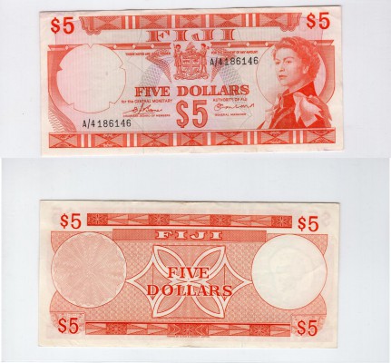 Fiji, 5 Dollars, 1974, XF, p73b
serial number: A/4 186146, Queen Elizabeth II p...
