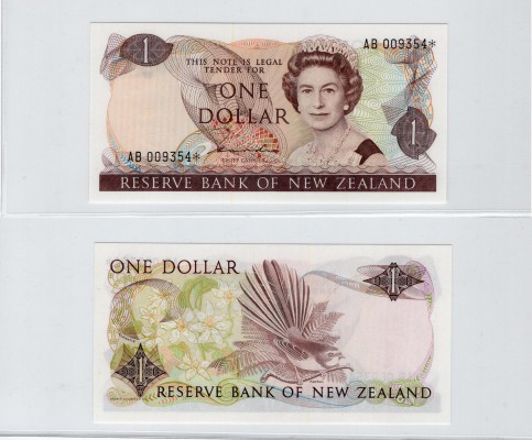 New Zealand, 1 Dollar, 1981, UNC, p169a, REPLACEMENT
serial number: AB 009354*,...