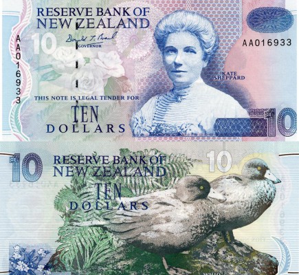 New Zealand, 10 Dollars, 1993, UNC, p178a, FIRST PREFİX
serial number: AA 01693...