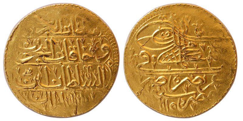 OTTOMAN EMPIRE, Ahmad III, (Son of Mohammad IV). Gold Sultani (3.49 gm; 24 mm). ...