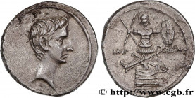 OCTAVIAN
Type : Denier 
Date : 30-29 AC. 
Mint name / Town : Rome ou Italie 
Metal : silver 
Millesimal fineness : 950  ‰
Diameter : 20  mm
Orientatio...