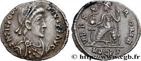 THEODOSIUS I
Type : Silique 
Date : 389-390 
Mint name / Town : Lyon 
Metal : silver 
Millesimal fineness : 900  ‰
Diameter : 15,5  mm
Orientation die...