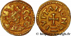 QUENTOVIC (WICVS IN PONTIO)
Type : Triens, monétaire DVTTA 
Date : 600-675 
Mint name / Town : Quentovic (62) 
Metal : gold 
Diameter : 12,5  mm
Weigh...