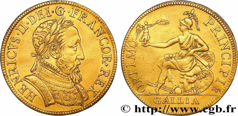 HENRY II
Type : Double henri d'or à la Gallia 
Date : 1554 
Date : n.d. 
Mint na...