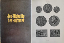 Monographien. Mittelalter und Neuzeit. Hujer, L.


Die Medaille der Ostmark. Wien 1938. 72 S., 72 Tfn. Ganzleder, Kopfgoldschnitt, etwas bestoßen u...