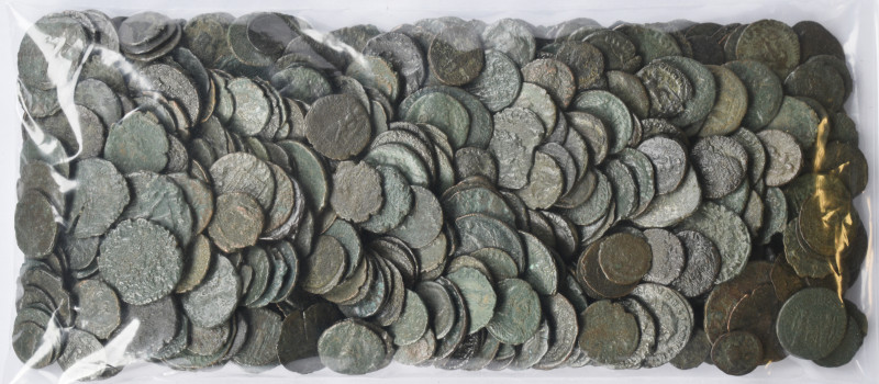 Römische Münzen: Römische Kleinmünzen, Lot ca. 500 Stück, meist schön, alle unbe...