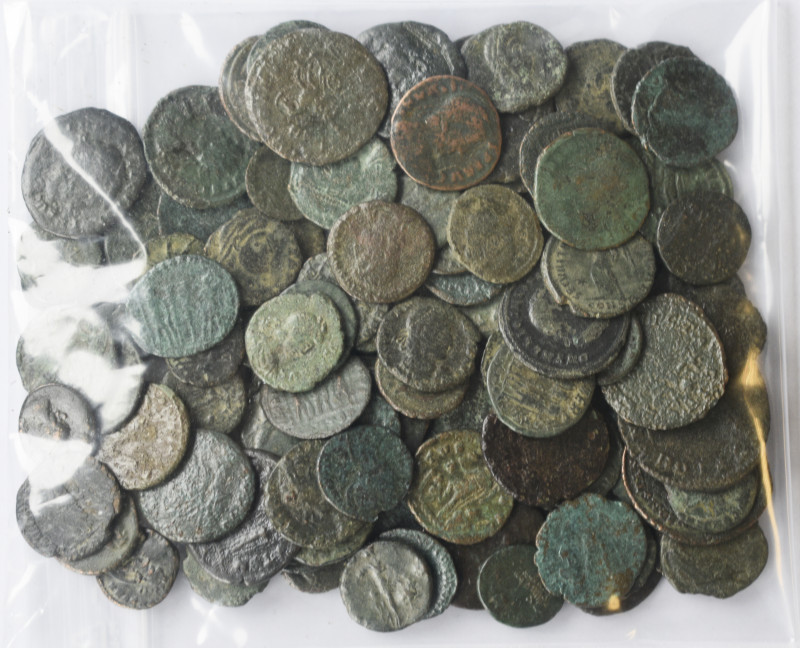 Römische Münzen: Römische Kleinmünzen, Lot mit über 120 Stück, meist schön, alle...